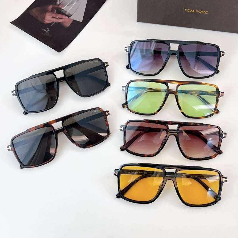 TOM FORD